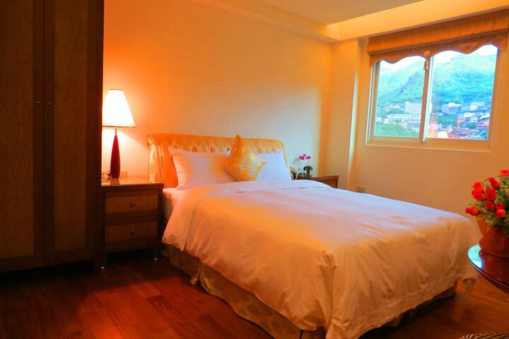 Room 26 of 154