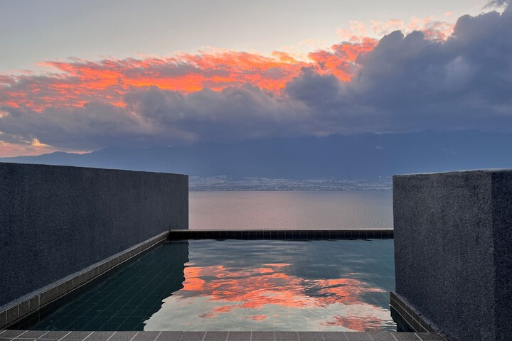 Pool 106 of 169