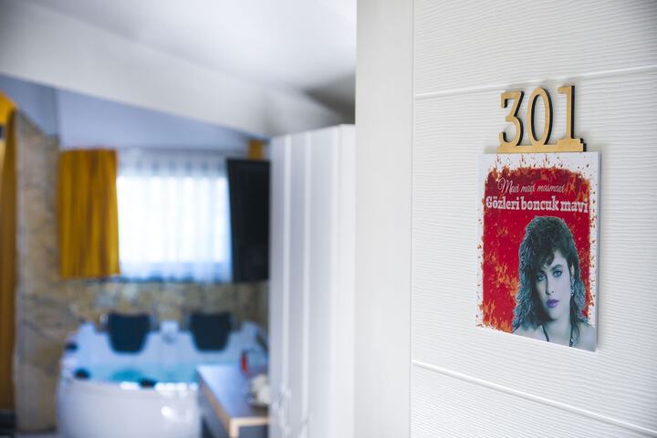 Room 5 of 59