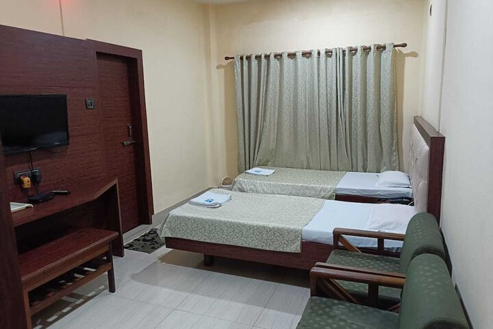 Room 26 of 50