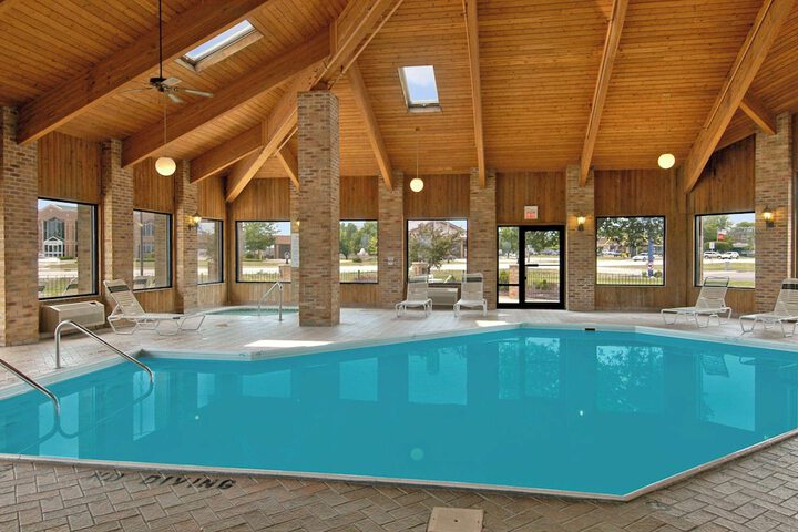 Pool 32 of 52