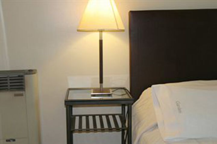 Room 13 of 30