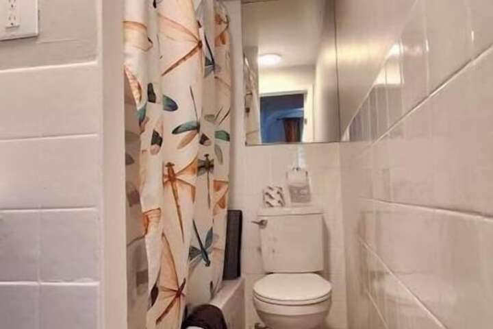 Room 100 of 125