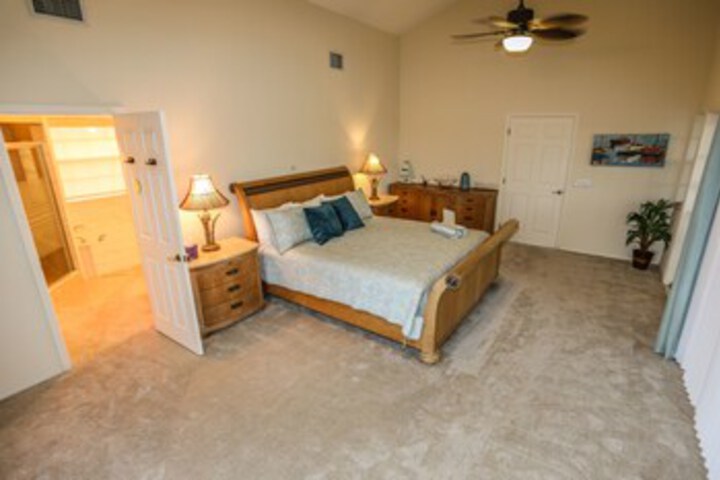 Room 34 of 37