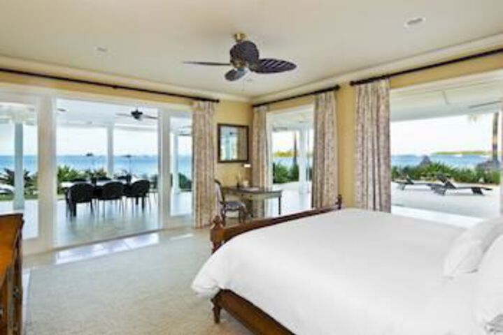 Room 72 of 214