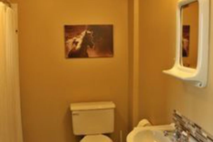 Room 12 of 68