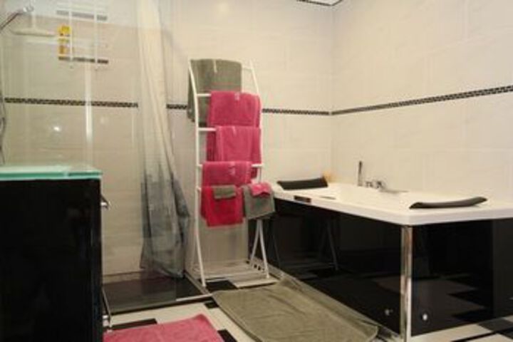 Room 77 of 99