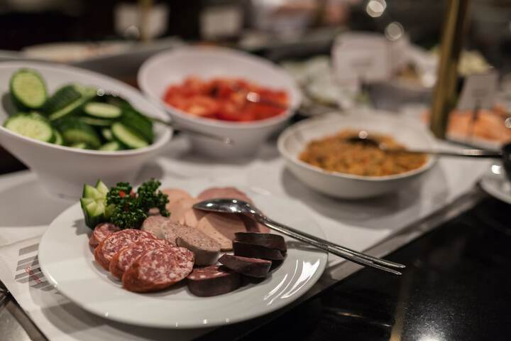 Breakfast buffet