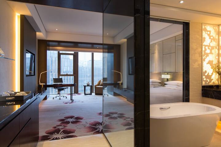Room 19 of 50
