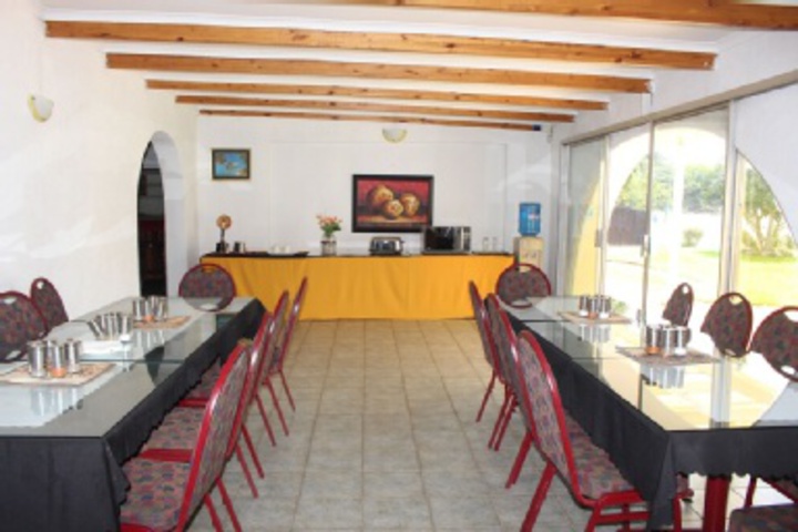 Dining 83 of 288