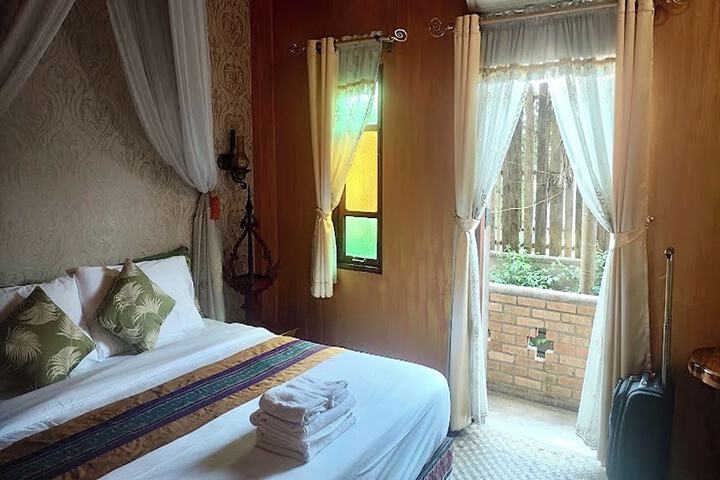 Room 18 of 49