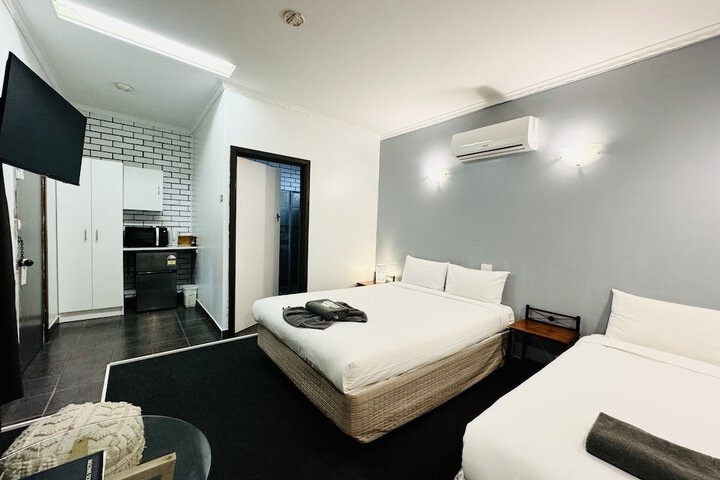 Room 21 of 30