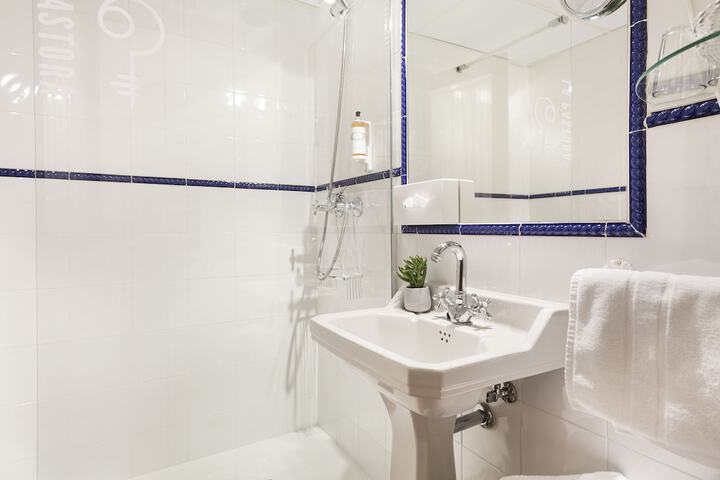 Bathroom Interior Photo