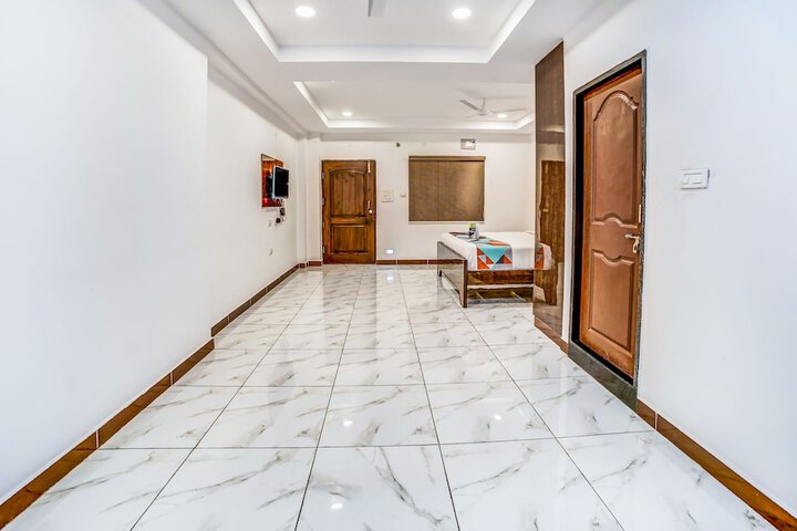 Room 15 of 15