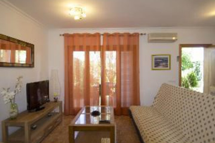 Room 10 of 17