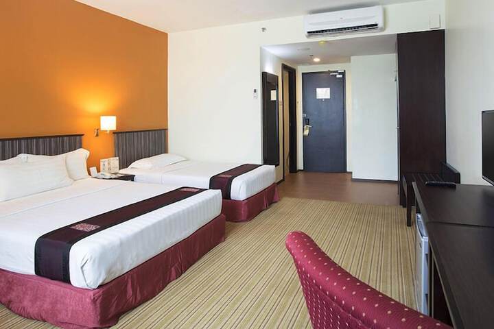 Room 16 of 49