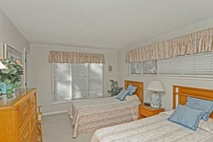 Room 15 of 41