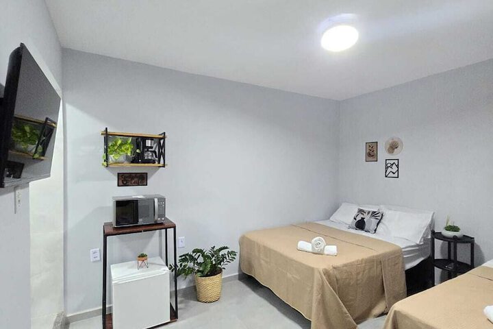 Room 2 of 28