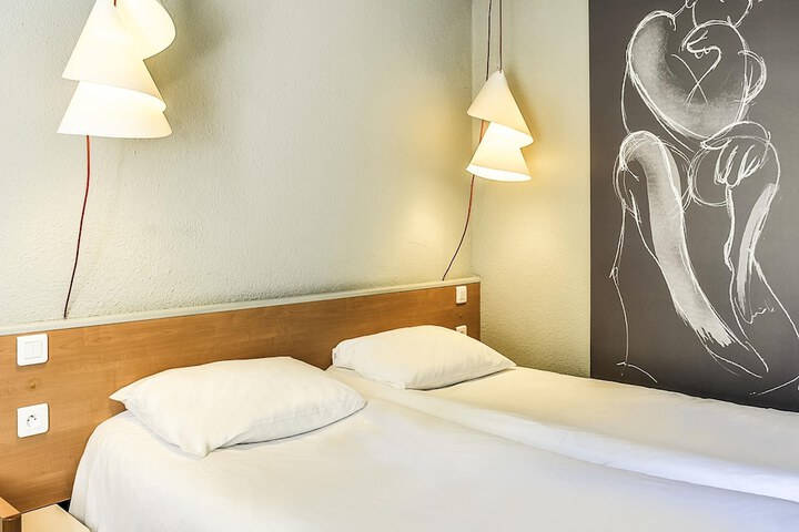 Room 21 of 70