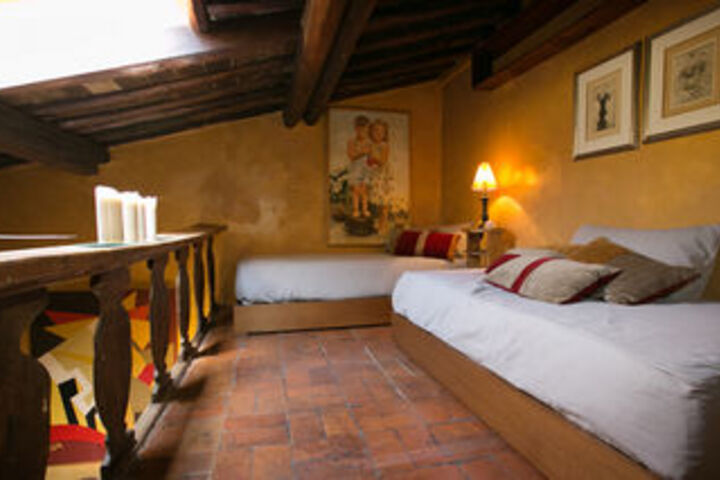 Room 8 of 23