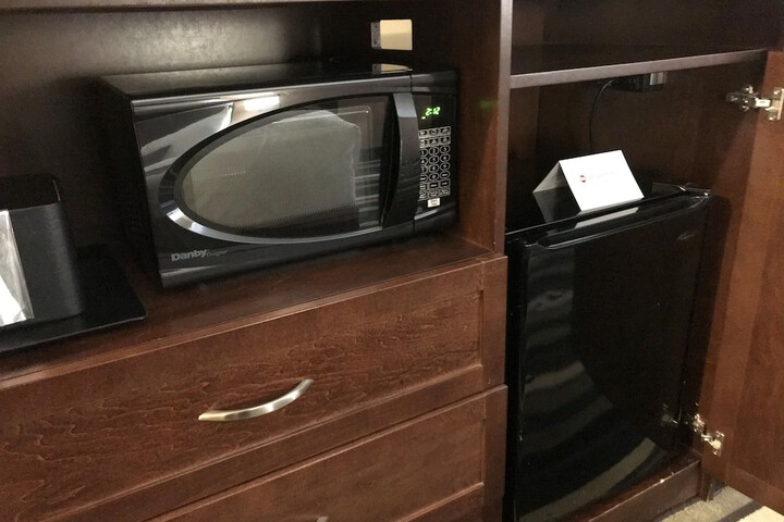 Room 6 of 38