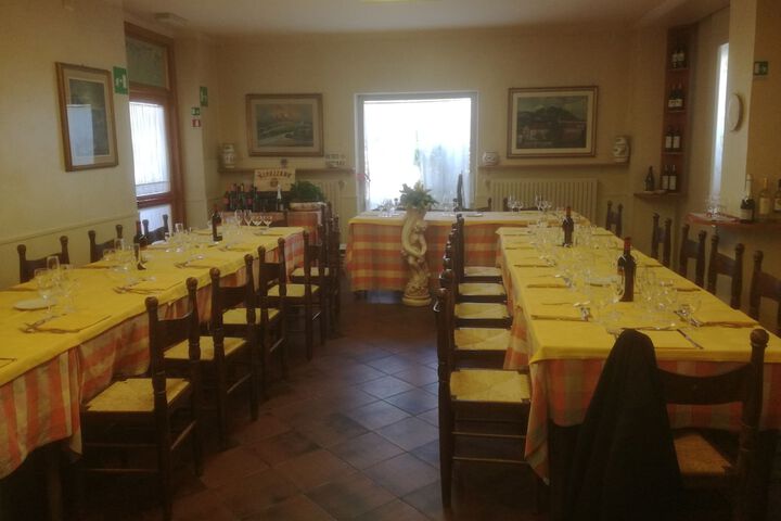 Dining 15 of 30