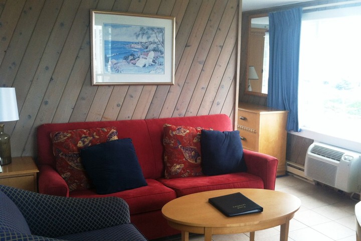 Room 14 of 40