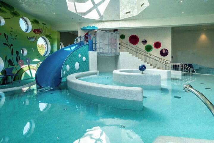 Pool 43 of 58