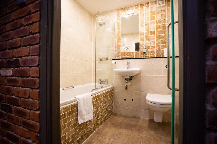 Clean Restrooms