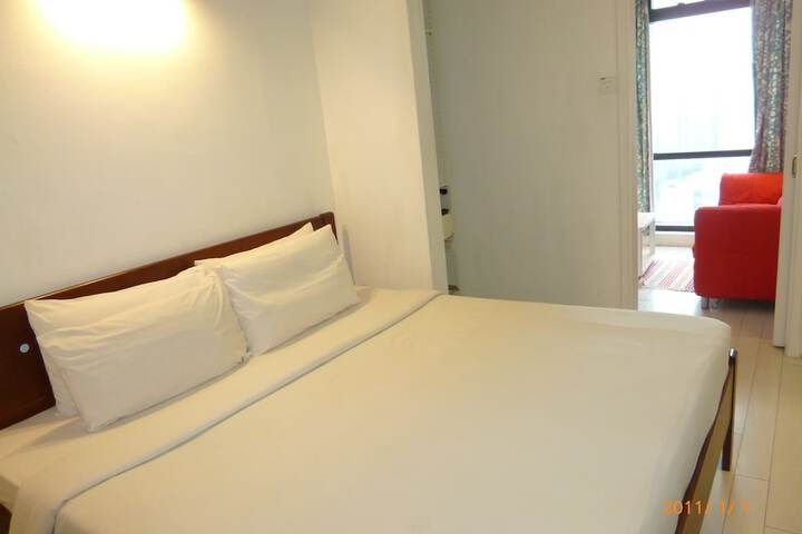 Room 10 of 63