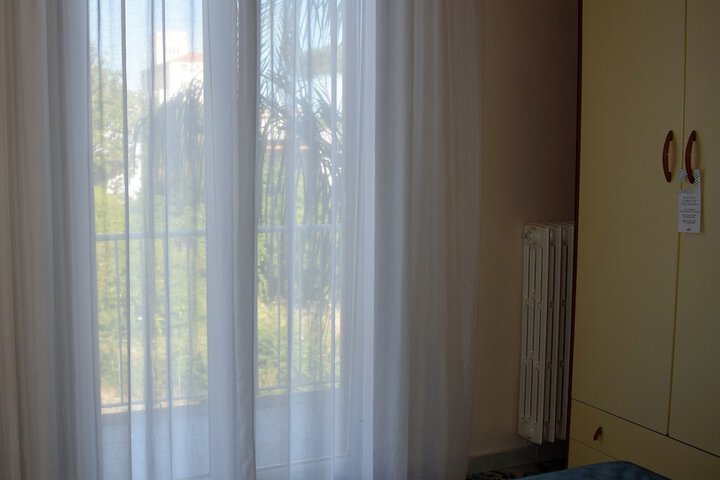 Room 14 of 70