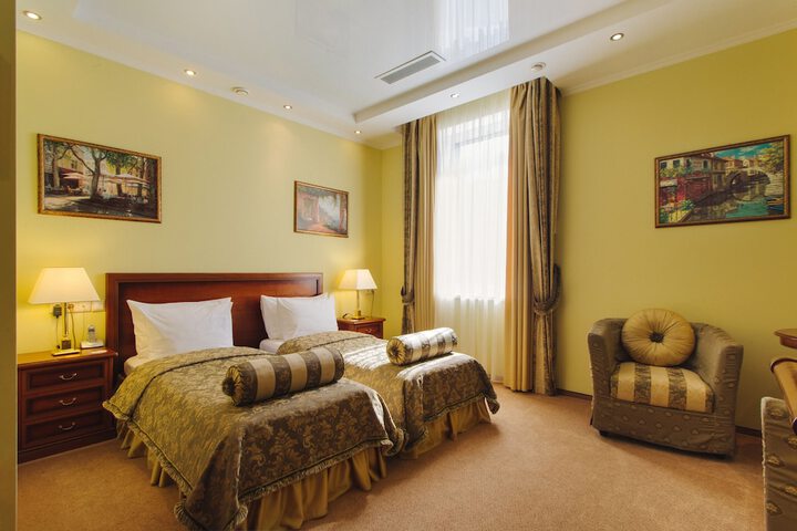 Room 25 of 67
