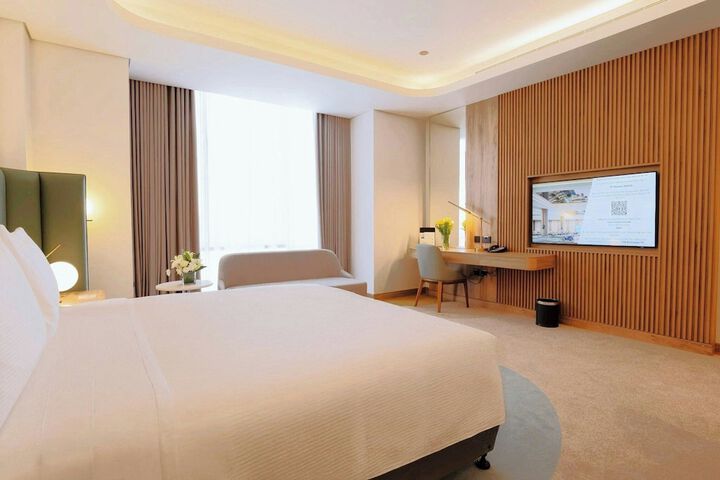 Room 34 of 66