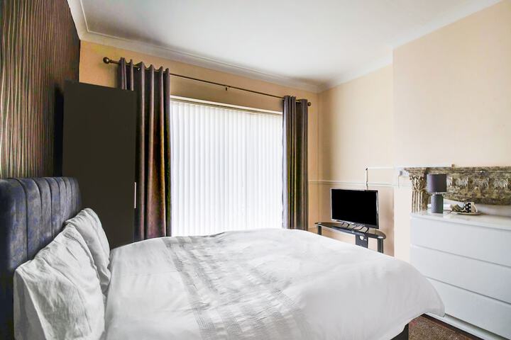 Room 30 of 41