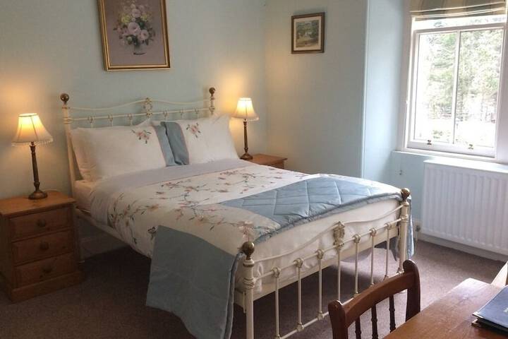 Room 3 of 22