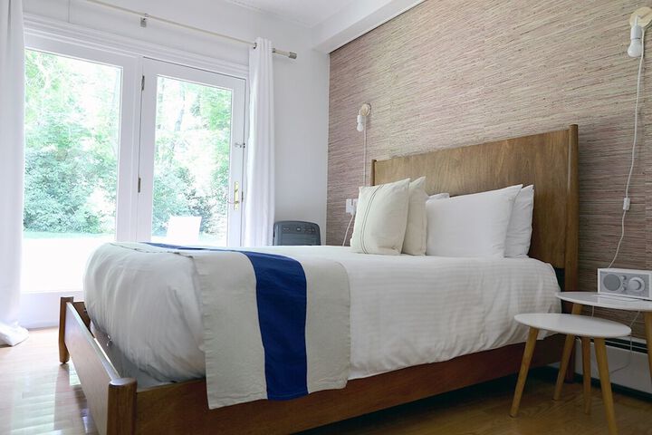 Room 10 of 72
