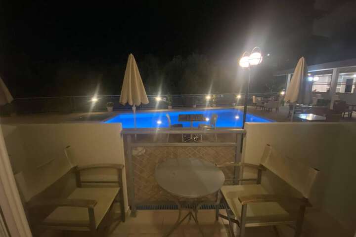 Terrace/Patio 13 of 33