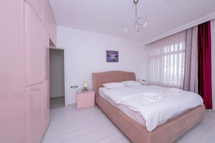 Room 22 of 271