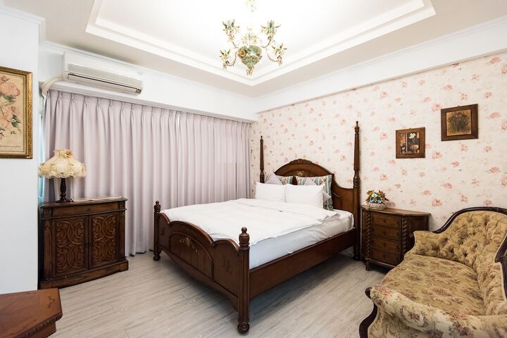 Room 16 of 51