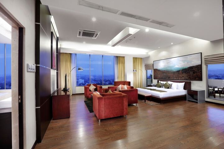 Room 14 of 52