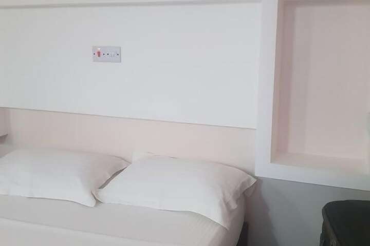 Room 6 of 57