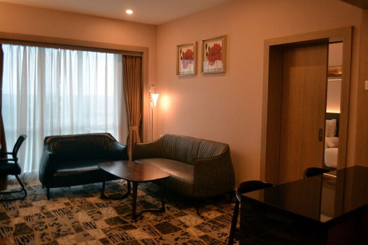 Room 13 of 31
