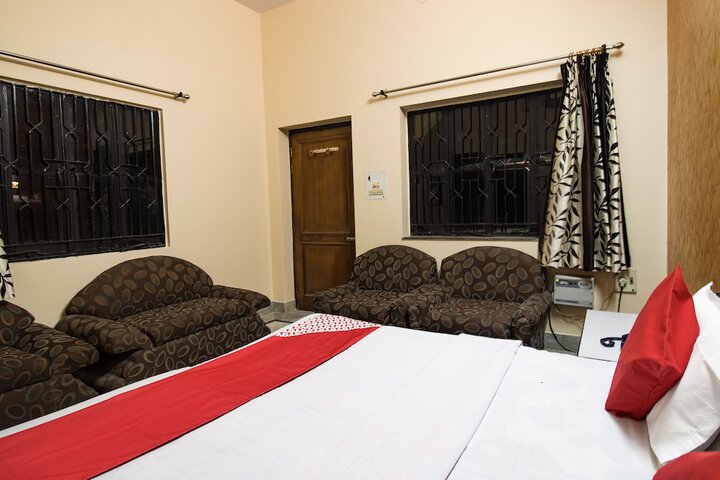 Room 10 of 26