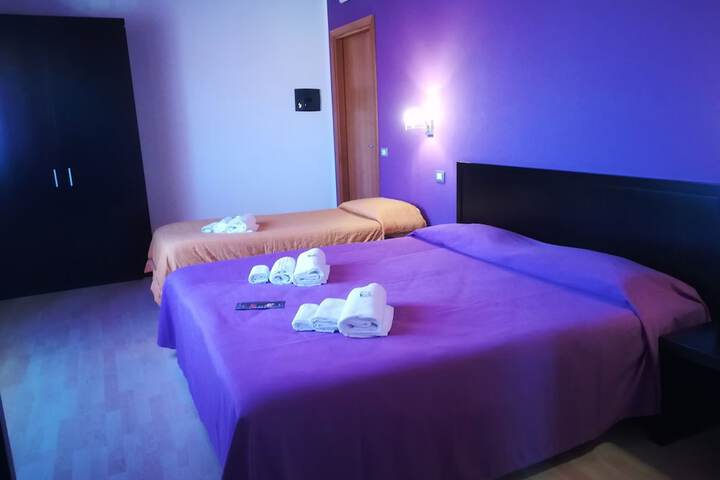 Room 32 of 61