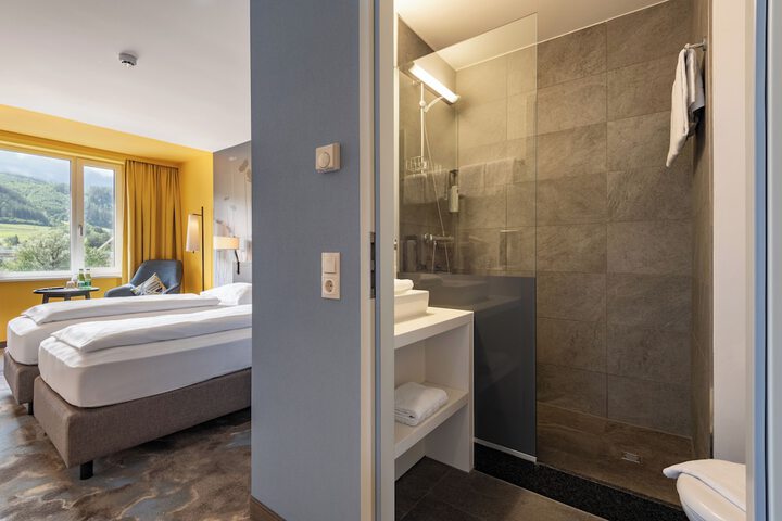Room 49 of 53