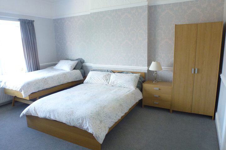 Room 7 of 37