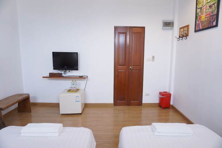 Room 30 of 64