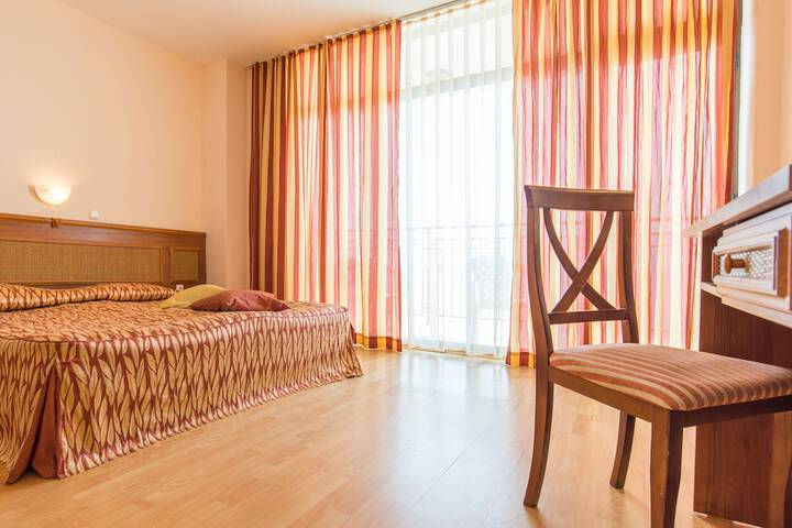 Room 20 of 65