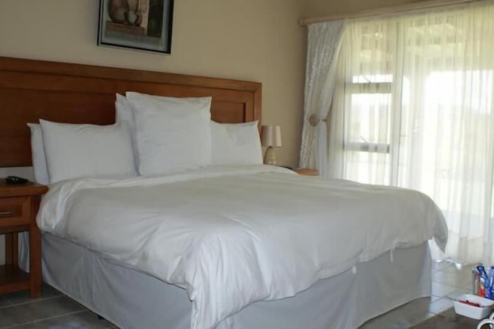 Room 7 of 38