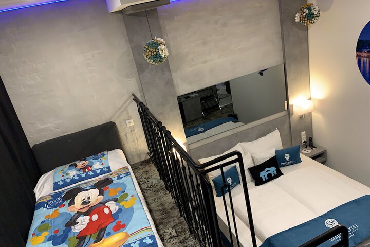 Room 7 of 194